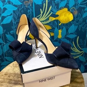 Nine West Navy Suede heels - Women’s size 9, never worn!